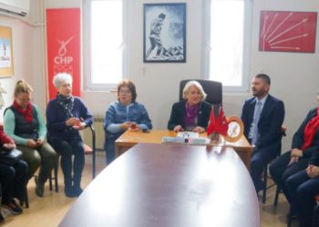 DÜNYA EMEKÇİ KADINLAR GÜNÜNDE ÜZGÜN AMA UMUTLUYUZ