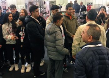 “MÜHENDİS GENÇ ÇOK, KALIP ÇEKECEK GENÇ YOK”