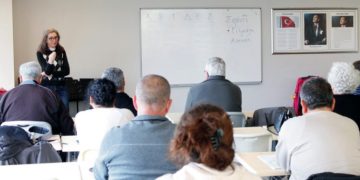 EFES SELÇUK DÜNYA DİLLERİ İLE BULUŞUYOR