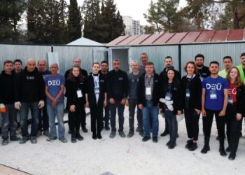 DEÜ ADIYAMAN’DA DEPREMİN YARALARINI SARIYOR