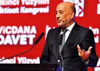 Uğur Gürses: Yeni bir ekonomik modele ihtiyaç var.