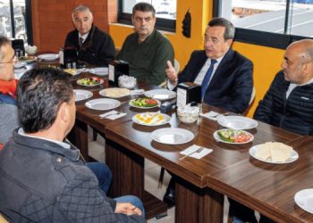 Batur’dan Gıda Çarşısı esnafına destek teşekkürü