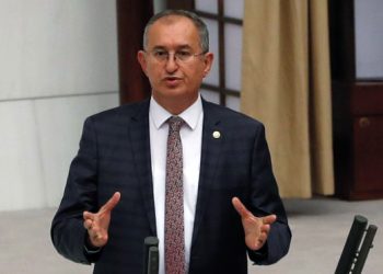 TRT’de liyakat bitti, iş barışı bozuldu