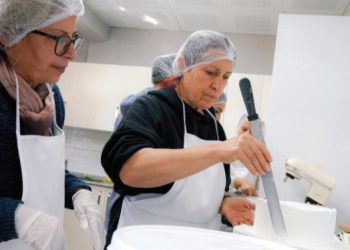 Çeşme’de Meslek Fabrikası hayata geçirildi