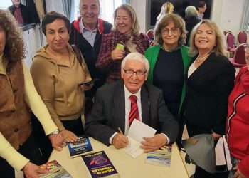 Öğretmen Turan Akpınar‘ın yeni kitabına sazlı-sözlü tanıtım