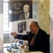 ALİ RIZA TÜRKER KİTAPLARINI İMZALIYOR…