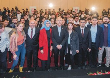 Kılıçdaroğlu ve Soyer “2023 Kuşağı” ile buluştu: Değişim Senin Elinde