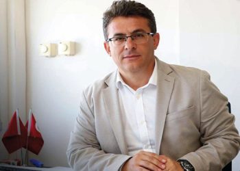 Murat Aydın’dan yeni kitap: Çare Biziz