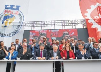 18 bin işçi toplu sözleşmeyi bayram havasında kutladı