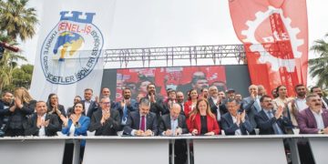 18 bin işçi toplu sözleşmeyi bayram havasında kutladı