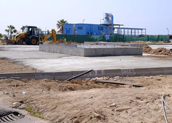 DÜNYACA ÜNLÜ SARIMSAKLI’NIN PLAJ KUMLARINA YAZIK OLUYOR
