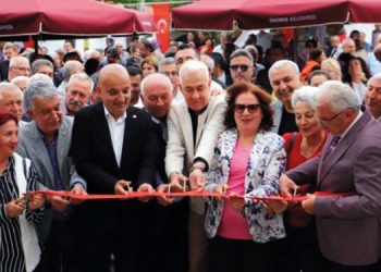 Otamış Mağazası, dünya köyü Birgi’de hizmete açıldı
