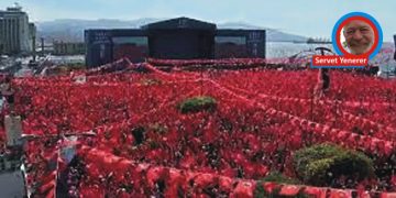 İzmir’e bahar geldi
