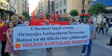 İZMİR’DE SIĞINMACI PROTESTOSU: YA BATI’YA YA DA ÜLKELERİNE GİDECEKLER!