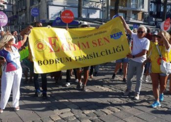İzmir’de “Laik Eğitim, Laik Yaşam, Eşit Yurttaşlık” &nbsp;mitingi