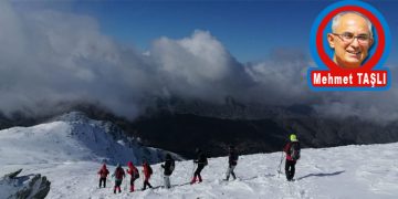 EFE DAĞCILAR, ZİRVEYLE SEZONU BİTİRDİ.