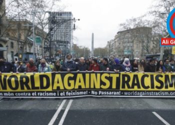 AVRUPA´DA IRKCI HAMLELER!