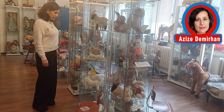 Oyuncaklarla Zaman Yolculuğu