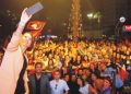 ‘Hadi gülümse, bulutlar gitsin!’
