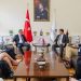 Başkan Tugay “kardeş kent” Lefkoşa Belediye Başkanı Harmancı’yı ağırladı
