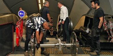 Metronun yürüyen merdivenlerinde geniş kapsamlı bakım çalışması