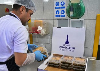 Büyükşehir’den yaşlı ve engellilere sıcak yemek