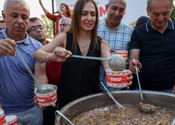 SANCAR MARUFLU’DA AŞURE BULUŞMASI