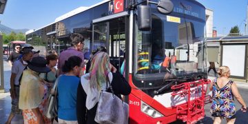 “İkinci biniş için vereceğimiz parayla gevrek yer, ayran içeriz”