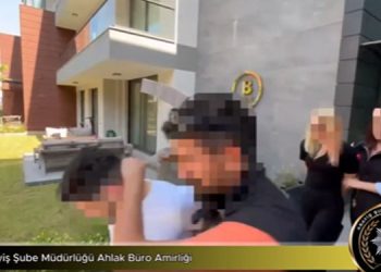 İZMİR’DE FUHUŞ ÇETESİNE EŞ ZAMANLI OPERASYON!