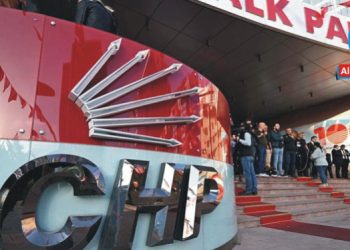 TUNÇ SOYER-CEMİL TUGAY KARŞILAŞTIRILMASINA SON VERİNİZ!