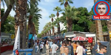 İHTİYAR DELİKANLIYI TAM ZAMANINDA YAŞAMAK…