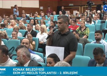 &nbsp;“Meclis salonu mu tiyatro salonu mu?”