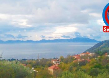 BURADA ZAMAN YAVAŞ AKAR