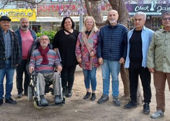 SEFERİHİSAR’DA SANATÇILAR DERNEK KURDU