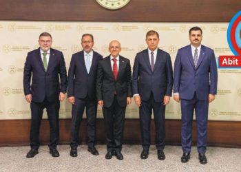 CEMİL TUGAY AKP İLE FLÖRT MÜ EDİYOR?