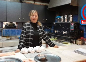 KAHVECİLERDE TOPUK SESLERİ…