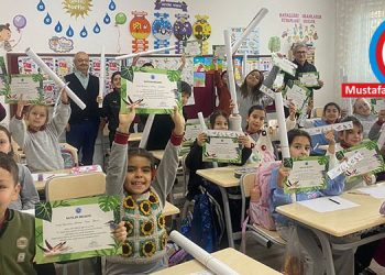 KÖYLERDE DOĞAYLA SANAT BULUŞTU